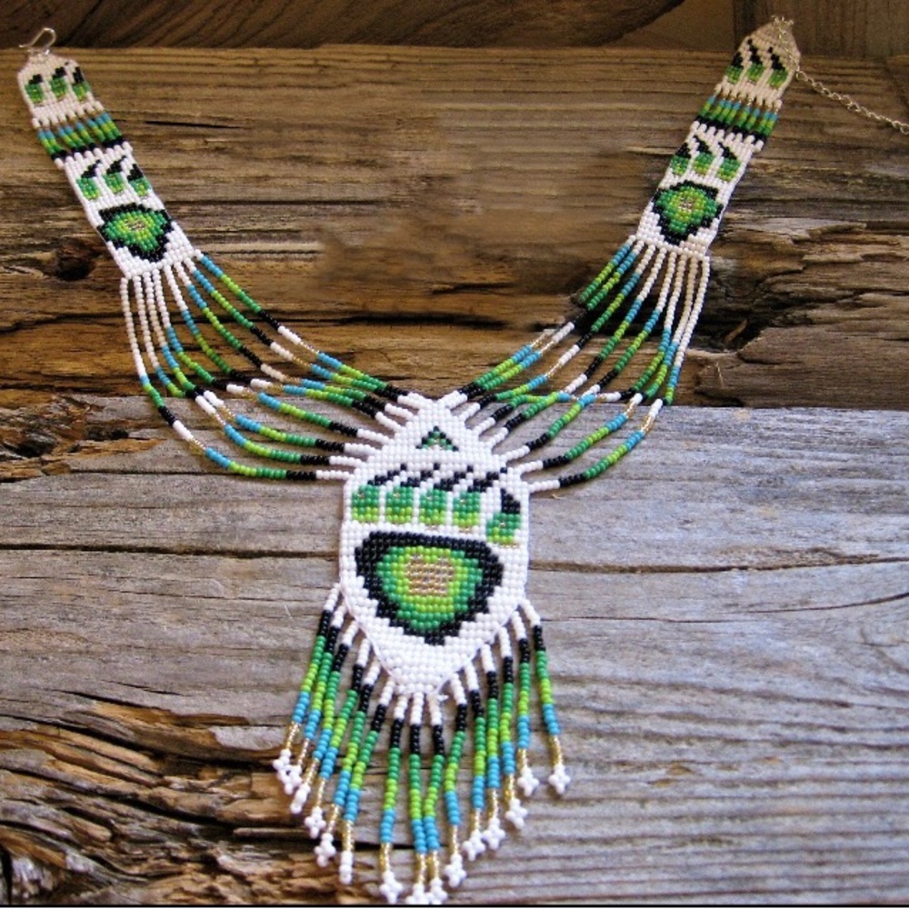 Handcrafted Glass Beaded Bear Claw Necklace - Green and White
